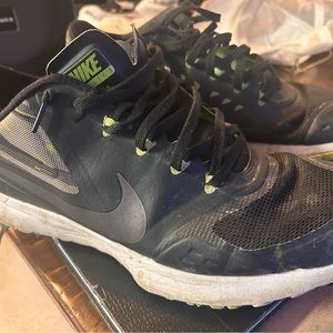 Beater shoes comes with terrible speaker. Bum starter pack